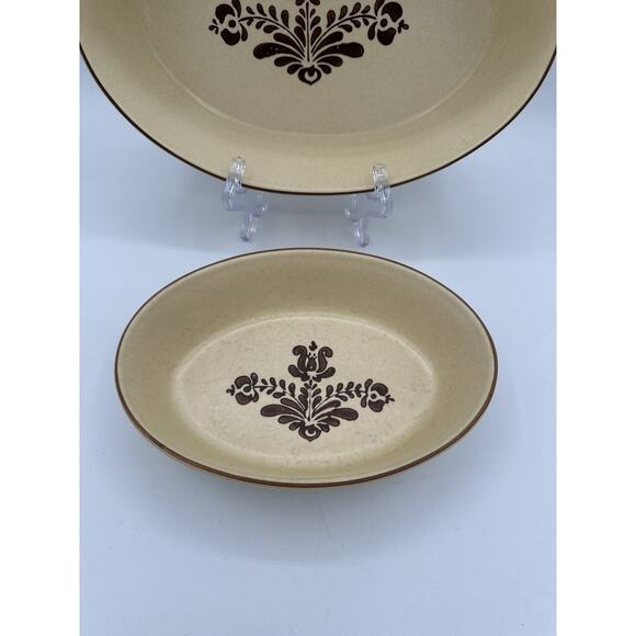 Pfaltzgraff Village Vintage 10" Oval Oven Serving Dish #241 & 240(set Of 2) - Picture 3 of 7